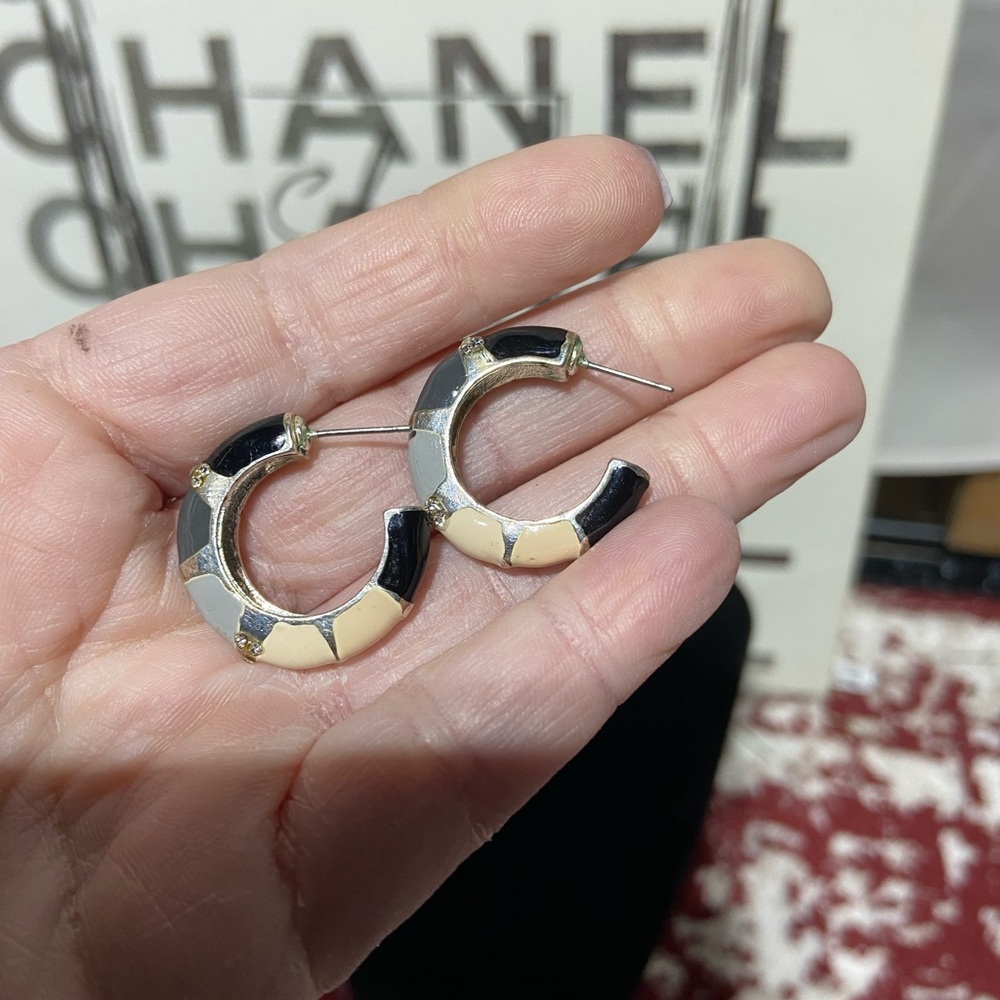 Hoop Earrings Black Cream Silver Tone Geometric Mosaic Enamel